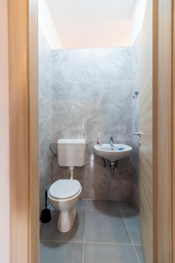 Apartments Mihael Split Exterior foto